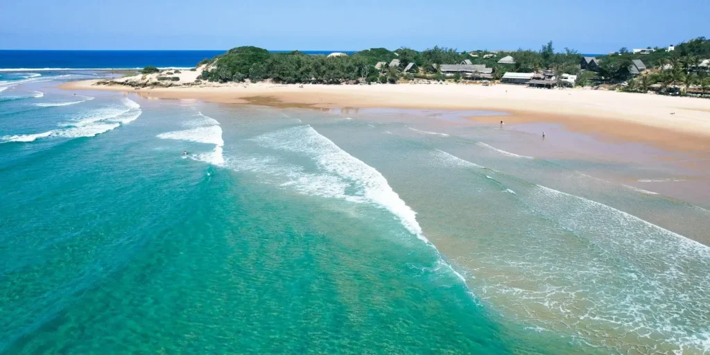 Unique safaris destinos mocambique praia do tofo 11