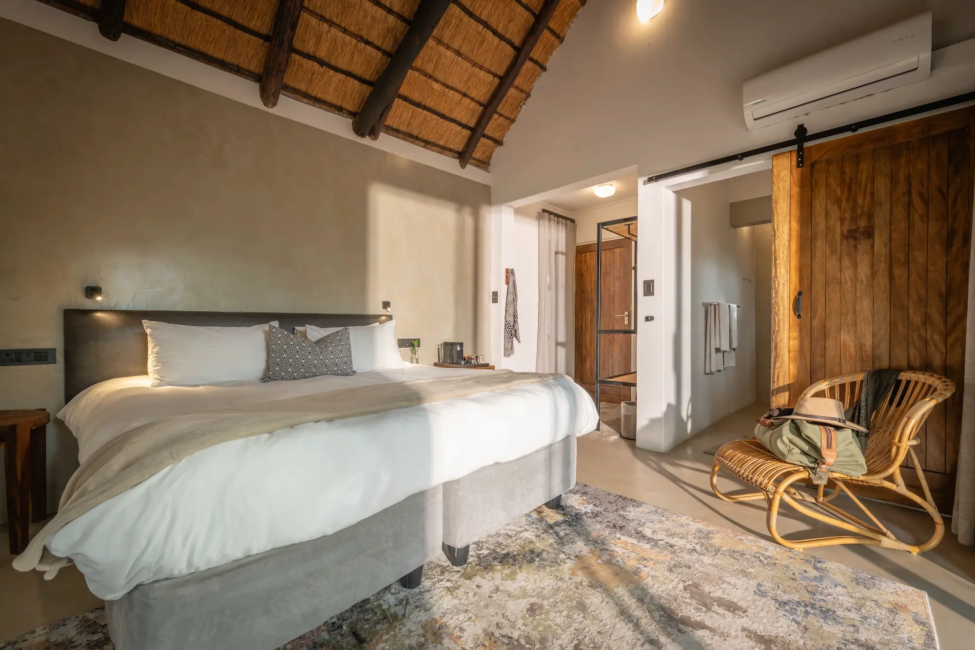 Unique Safaris Nambu Camp 7