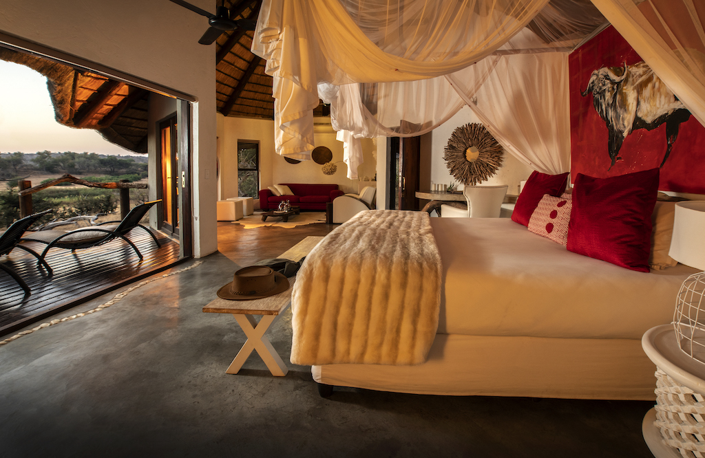 Unique Safaris Pondoro Game Lodge 19