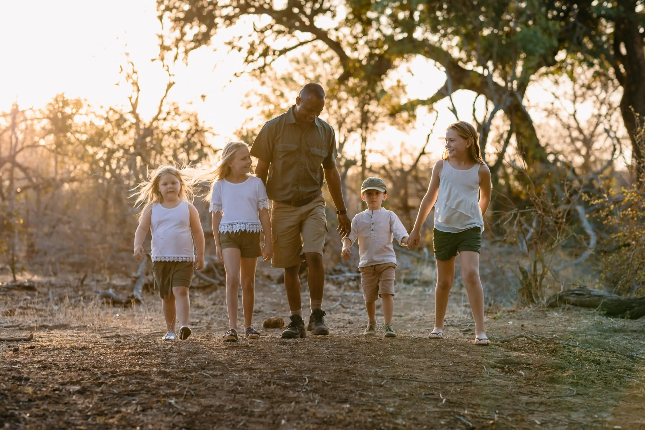 Unique Safaris Thornybush Game Lodge 11