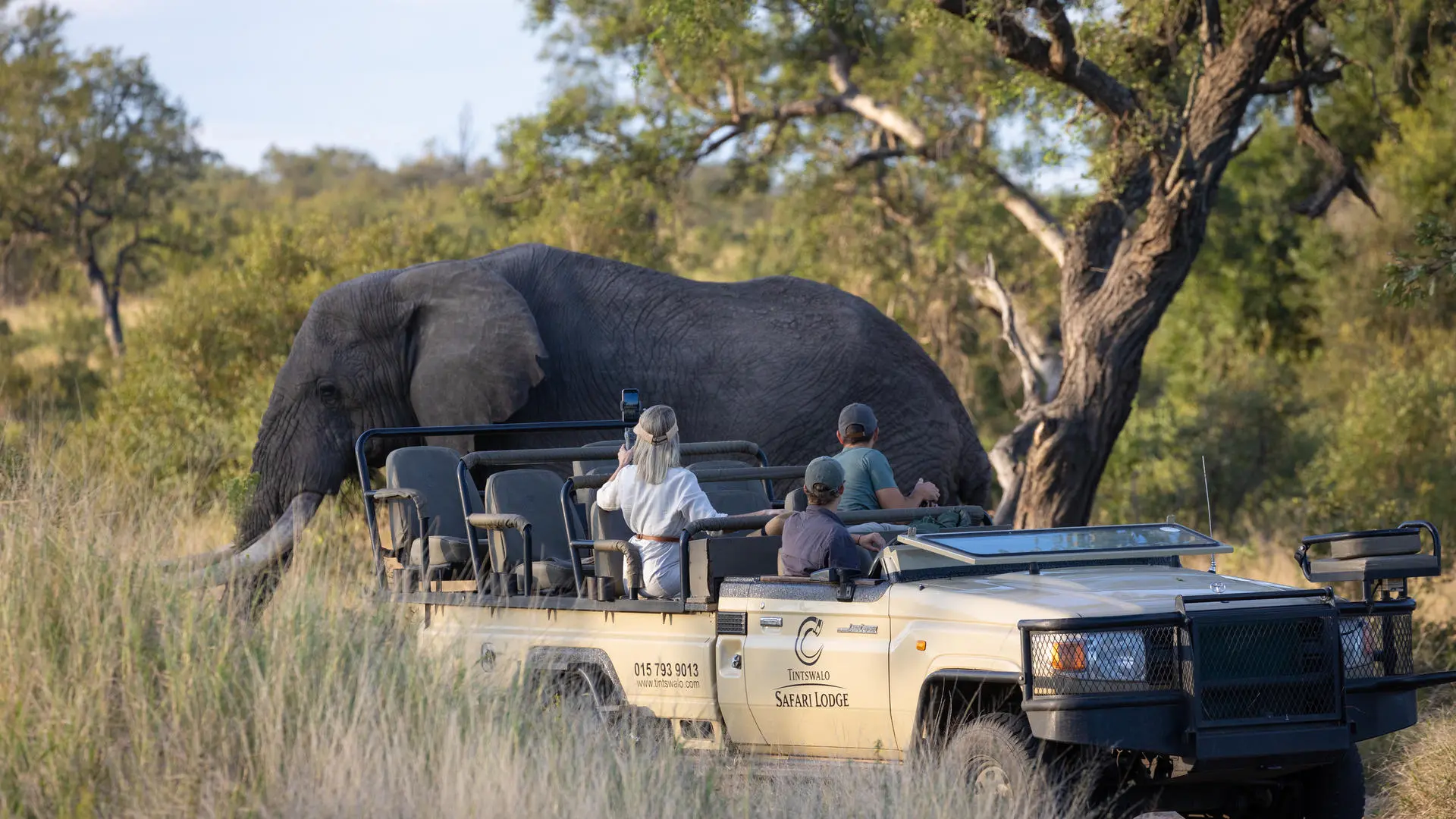 Unique Safaris Tintswalo Safari Lodge 1