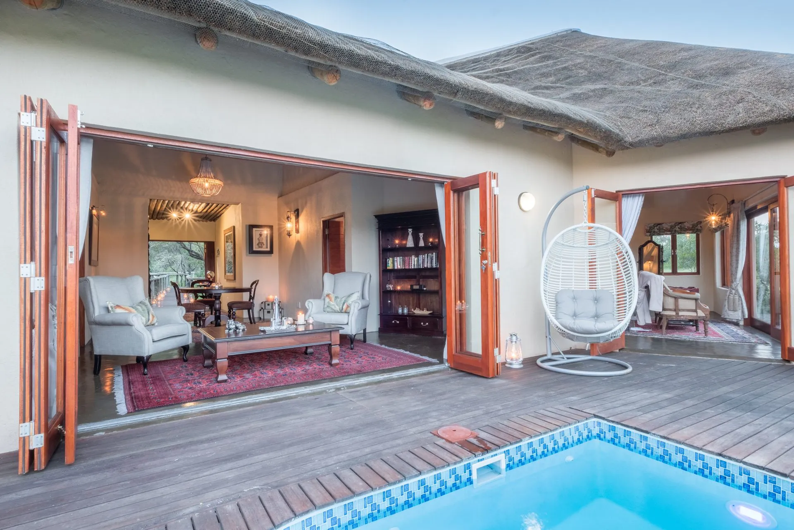 Unique Safaris Tintswalo Safari Lodge 10