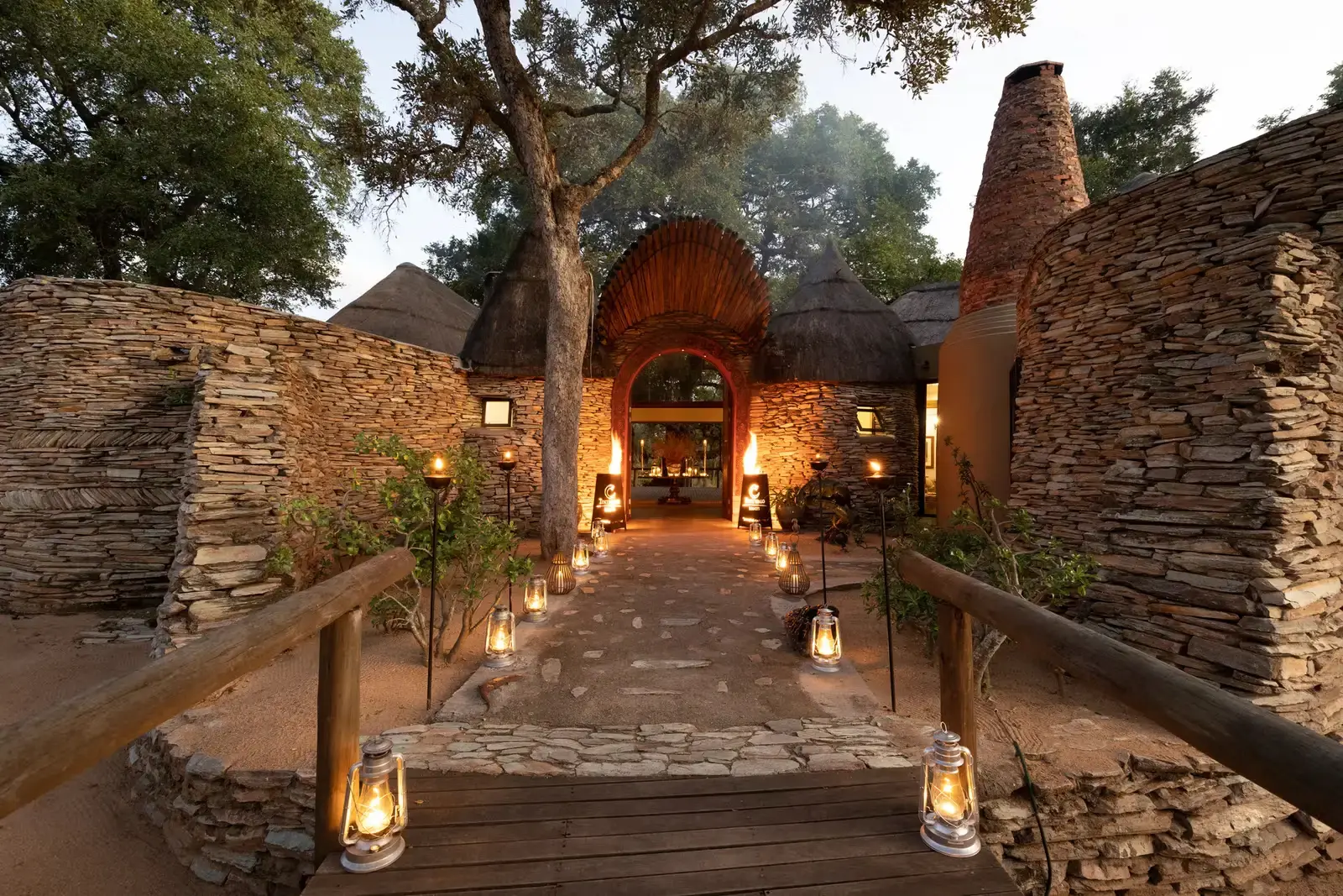Unique Safaris Tintswalo Safari Lodge 6